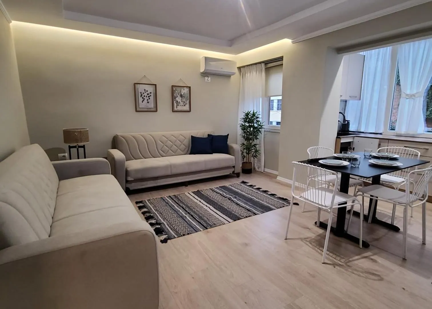 Apartment Tesa Apartment, Accommodates 4, Next To City Center, With Ac And Wifi Tirana