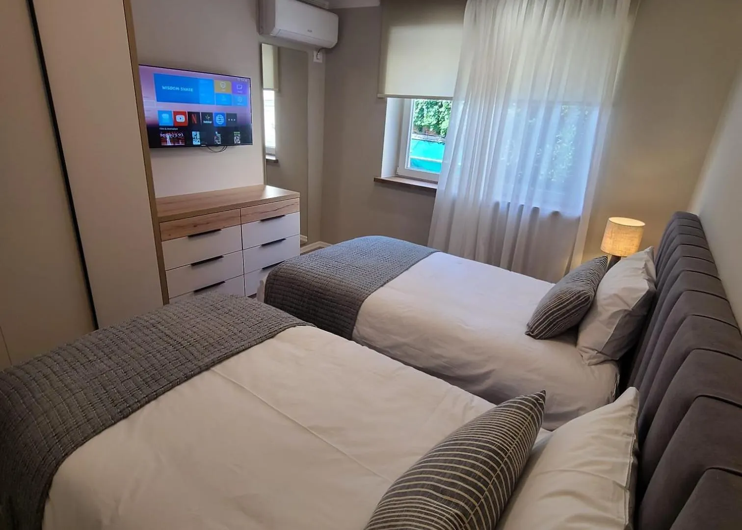 Apartment Tesa Apartment, Accommodates 4, Next To City Center, With Ac And Wifi Tirana
